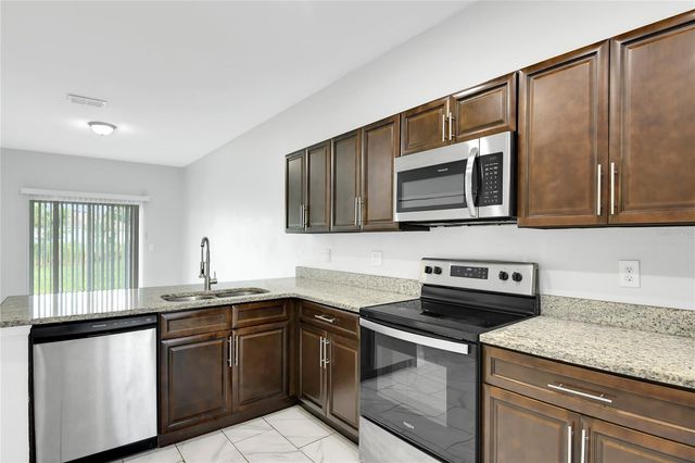 754 MINK CT A, Kissimmee, FL 34759