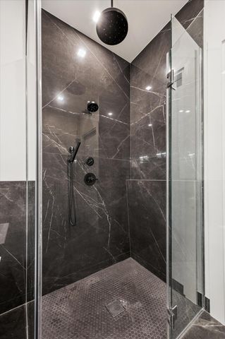 1711 Allen Parkway 1903, Houston, TX 77019