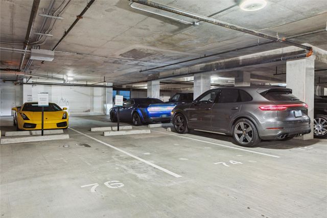 1711 Allen Parkway 1903, Houston, TX 77019