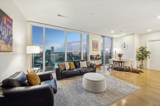 1711 Allen Parkway 1903, Houston, TX 77019