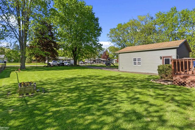 4271 W Highland Road, Milford, MI 48380