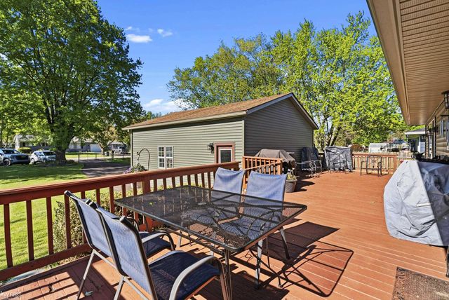 4271 W Highland Road, Milford, MI 48380