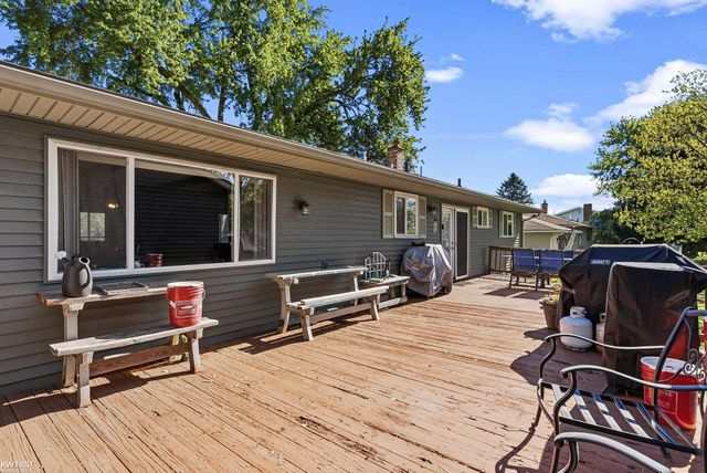 4271 W Highland Road, Milford, MI 48380