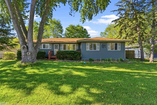 4271 W Highland Road, Milford, MI 48380