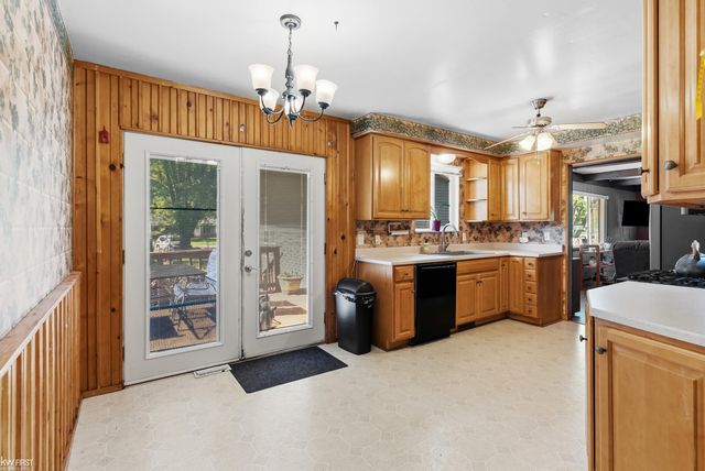 4271 W Highland Road, Milford, MI 48380