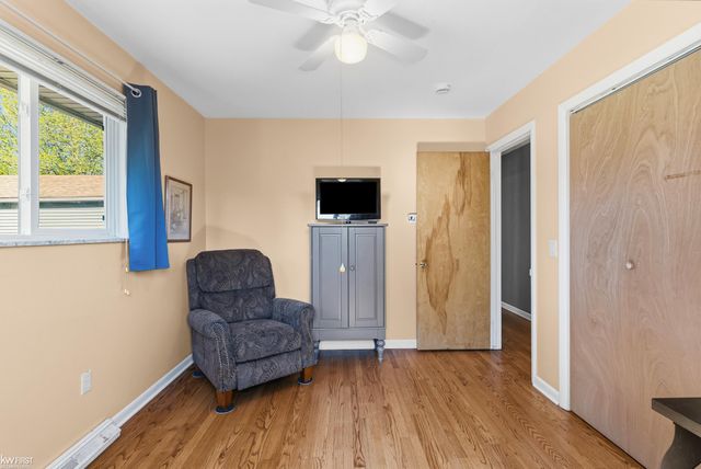 4271 W Highland Road, Milford, MI 48380