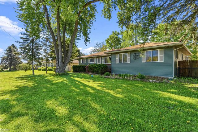 4271 W Highland Road, Milford, MI 48380