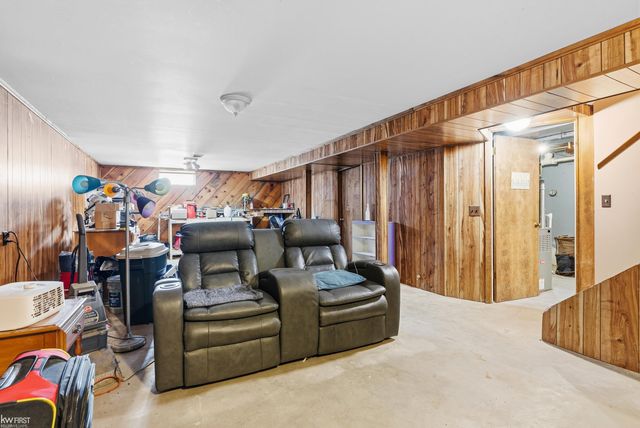 4271 W Highland Road, Milford, MI 48380