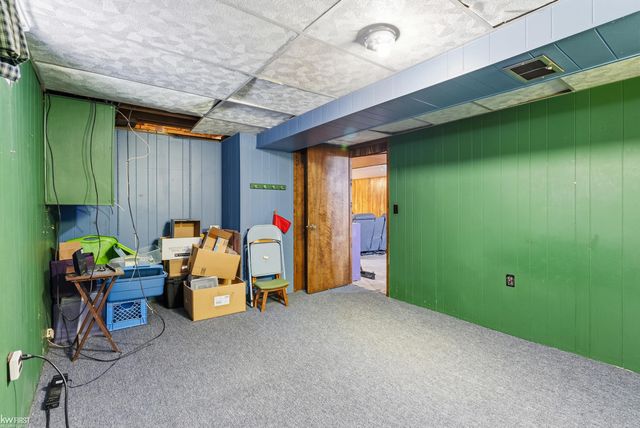 4271 W Highland Road, Milford, MI 48380