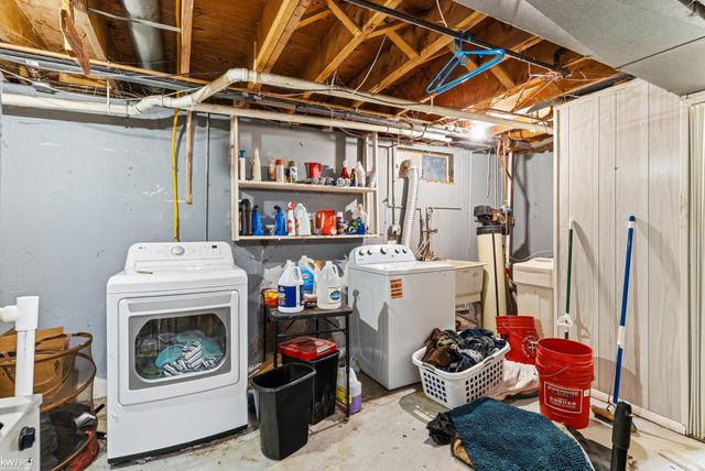 4271 W Highland Road, Milford, MI 48380