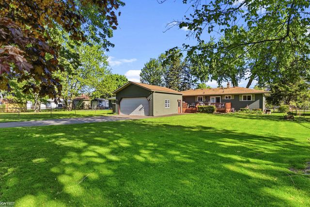 4271 W Highland Road, Milford, MI 48380