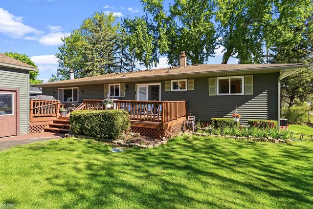 4271 W Highland Road, Milford, MI 48380