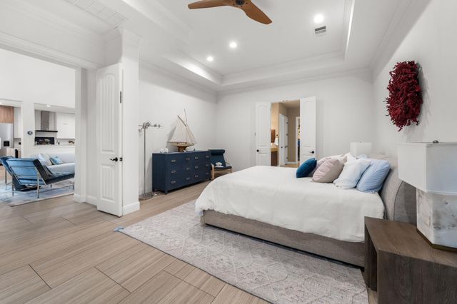 2024 University Club DR, Austin, TX 78732