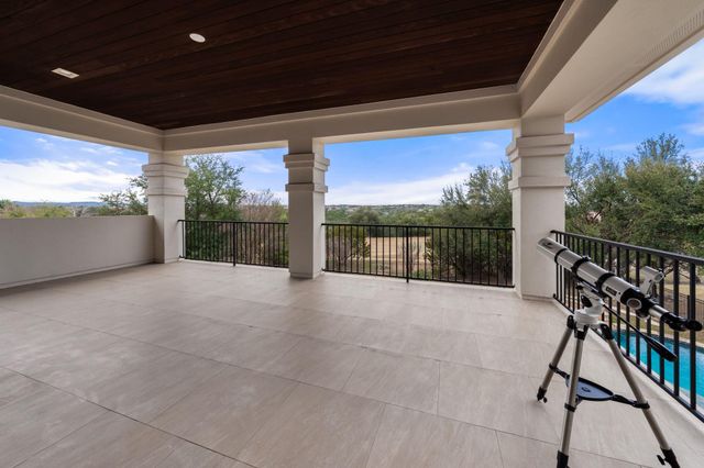 2024 University Club DR, Austin, TX 78732