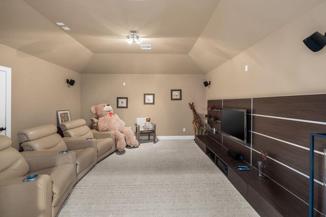 2024 University Club DR, Austin, TX 78732