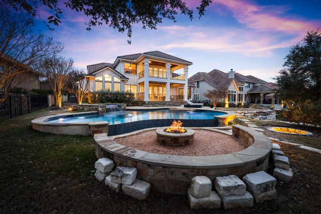 2024 University Club DR, Austin, TX 78732