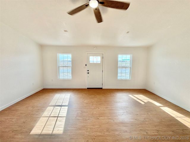 619 S 3rd Avenue A, Warner, OK 74469