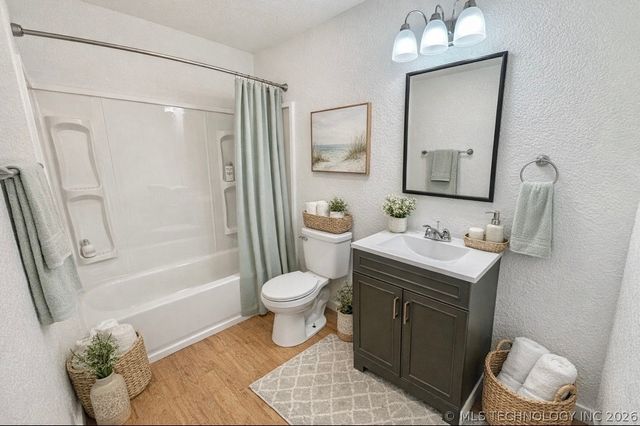 619 S 3rd Avenue A, Warner, OK 74469