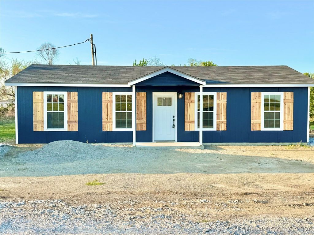 619 S 3rd Avenue A, Warner, OK 74469