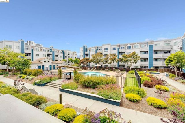 6400 Christie Ave 4225, Emeryville, CA 94608