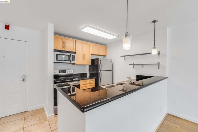 6400 Christie Ave 4225, Emeryville, CA 94608