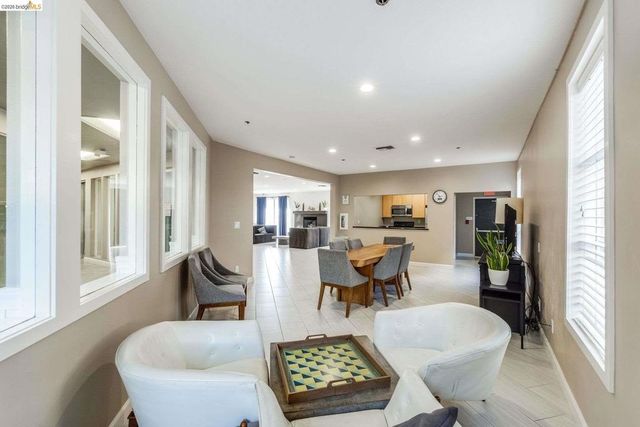 6400 Christie Ave 4225, Emeryville, CA 94608