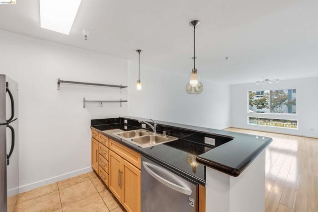 6400 Christie Ave 4225, Emeryville, CA 94608