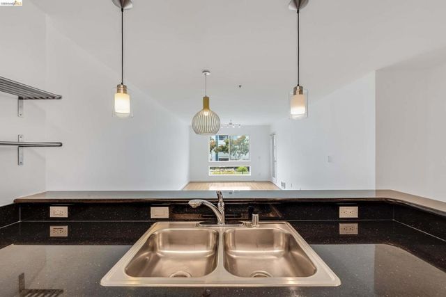 6400 Christie Ave 4225, Emeryville, CA 94608