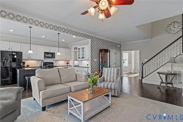 7254 Emerald Point Vis, Moseley, VA 23120