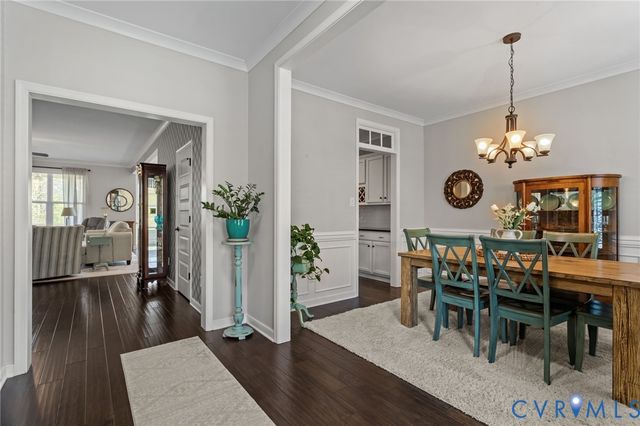 7254 Emerald Point Vis, Moseley, VA 23120