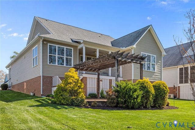 7254 Emerald Point Vis, Moseley, VA 23120