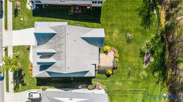 7254 Emerald Point Vis, Moseley, VA 23120