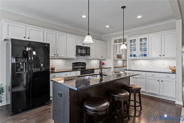 7254 Emerald Point Vis, Moseley, VA 23120