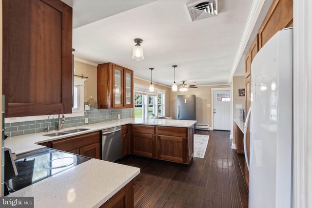 55 STANLEY AVE, Landisville, PA 17538