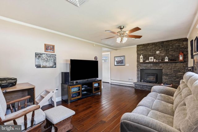 55 STANLEY AVE, Landisville, PA 17538