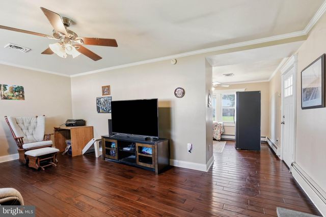55 STANLEY AVE, Landisville, PA 17538