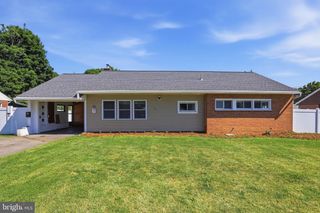 55 STANLEY AVE, Landisville, PA 17538