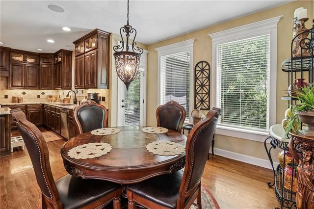 871 Clearview Drive, Lansing, KS 66043