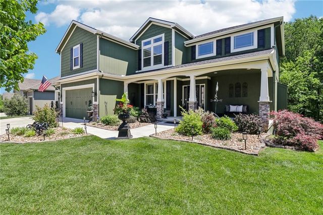 871 Clearview Drive, Lansing, KS 66043