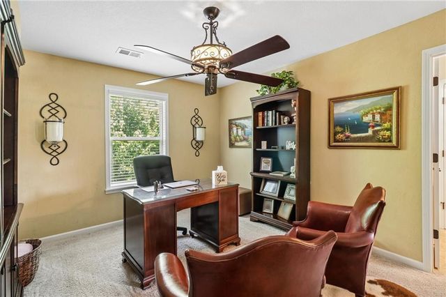 871 Clearview Drive, Lansing, KS 66043