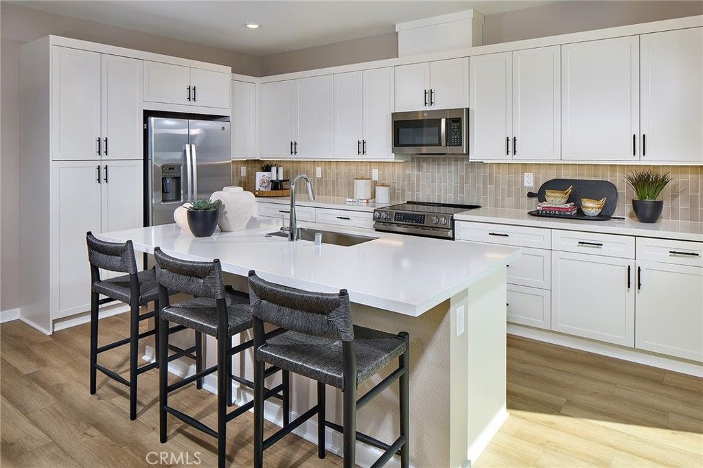 Image 6 of property listing at 12717 Sahara Street, Eastvale, CA 92880