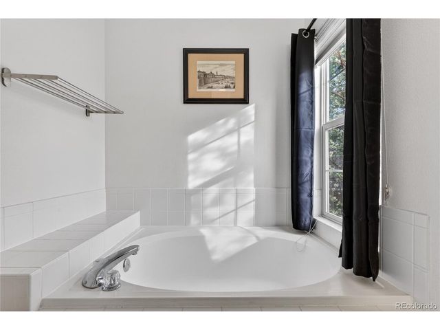 5555 E Briarwood Ave 504, Centennial, CO 80122