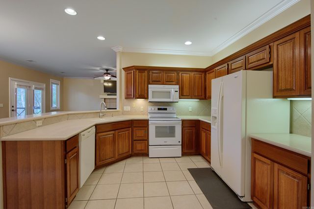 2 Risco Lane, Hot Springs Village, AR 71909