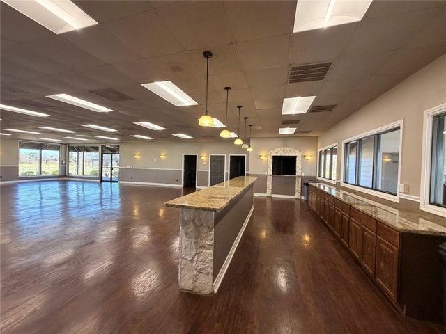 1126 Bronco Trail, Angleton, TX 77515