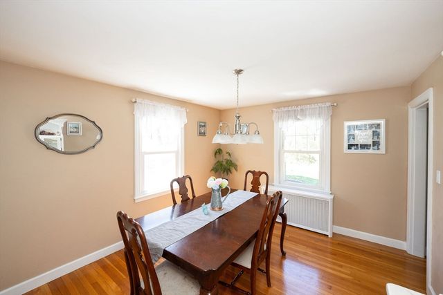 37 Maple St, West Boylston, MA 01583