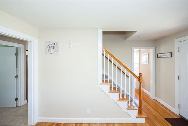 37 Maple St, West Boylston, MA 01583