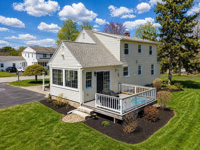 37 Maple St, West Boylston, MA 01583