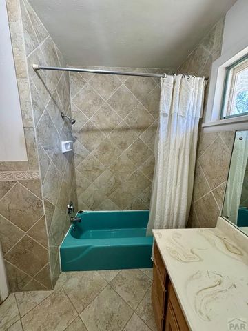 28520 County Rd 14, Rocky Ford, CO 81067