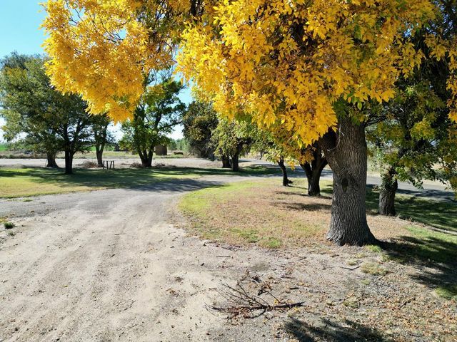 28520 County Rd 14, Rocky Ford, CO 81067