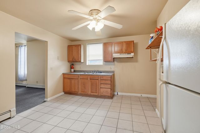 847 5th Avenue, Troy, NY 12182